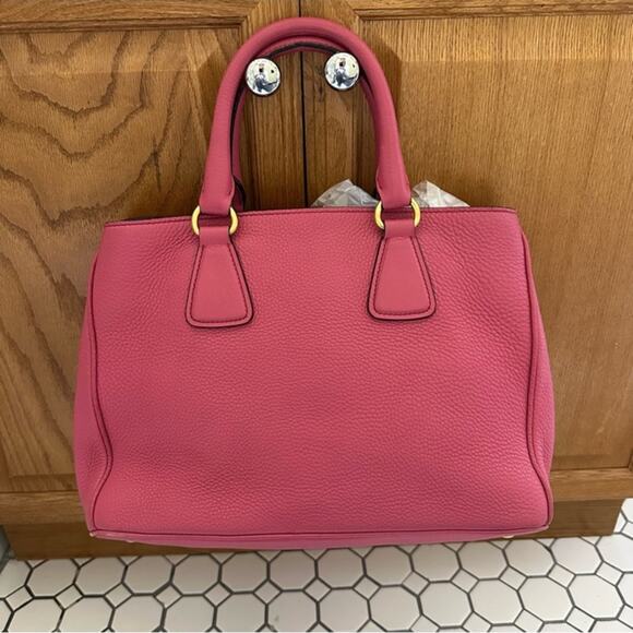 AUTHENTIC Prada $2,199 Vitello Daino Tote Begonia w/ Dustbag - Picture 3 of 11